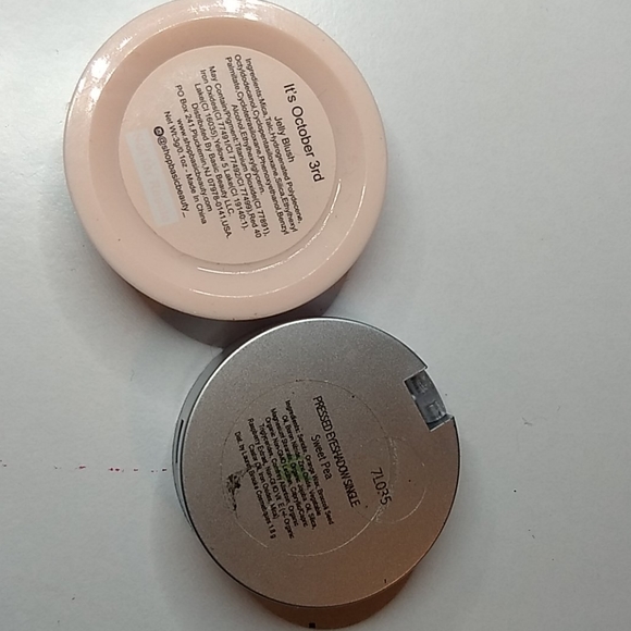 Makeup bundle - Picture 5 of 13